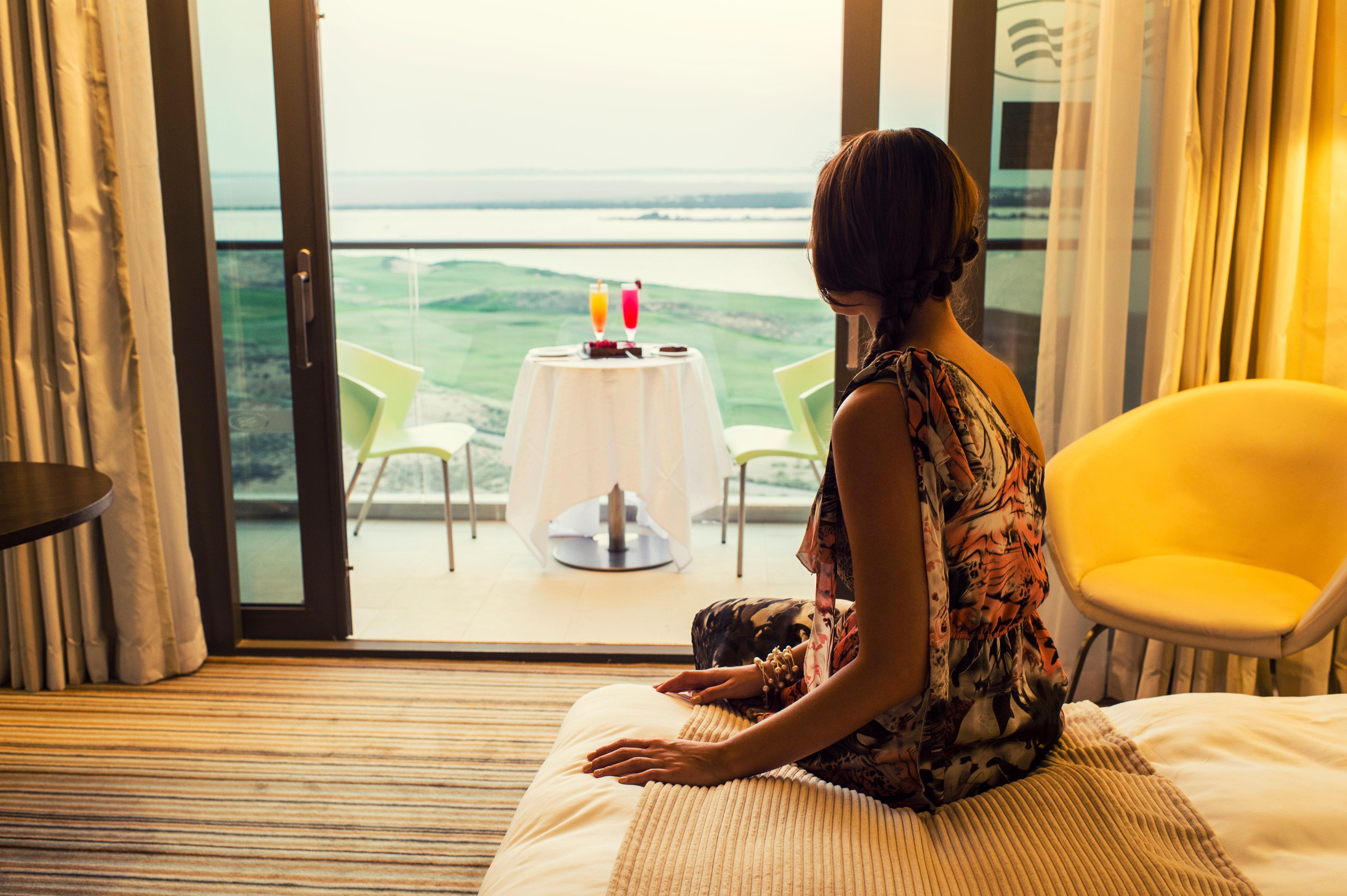 คราวน์ พลาซา อาบูดาบี ยาสไอส์แลนด์ Hotel ภายนอก รูปภาพ