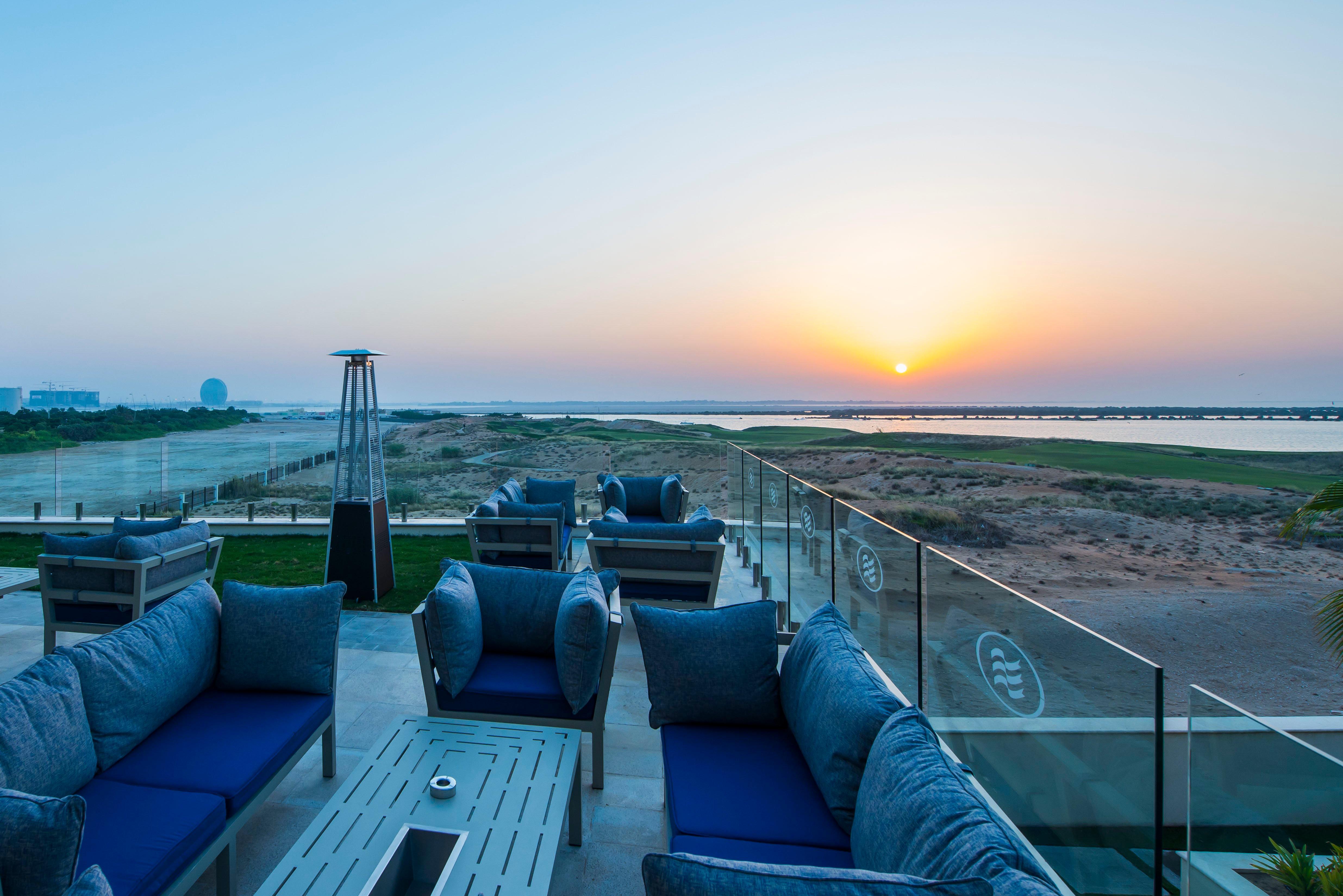 คราวน์ พลาซา อาบูดาบี ยาสไอส์แลนด์ Hotel ภายนอก รูปภาพ